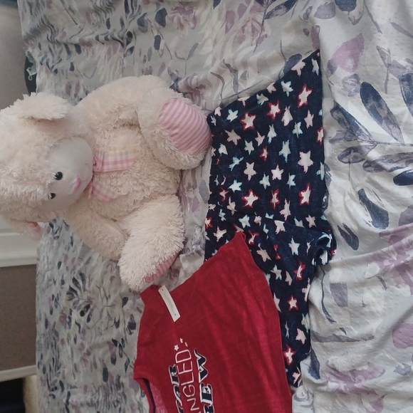 Woman's  pajama set - Picture 2 of 3